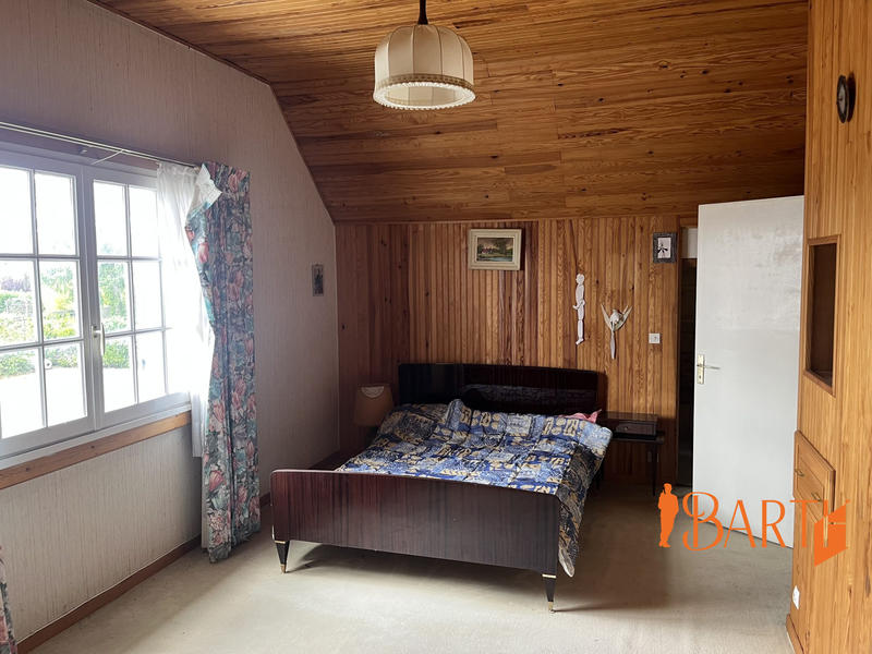 Maison traditionnelle - 179 m² - 6 pièces