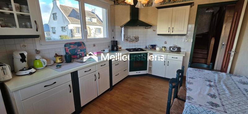 Maison - 145 m² - 9 pièces