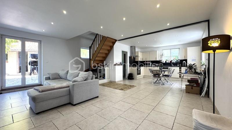 Maison - 148 m² - 7 pièces