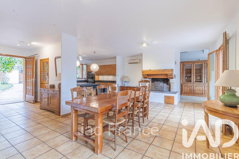 Maison - 192 m² - 8 pièces