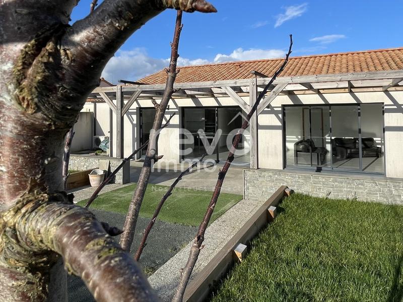 Maison contemporaine - 117 m² - 5 pièces