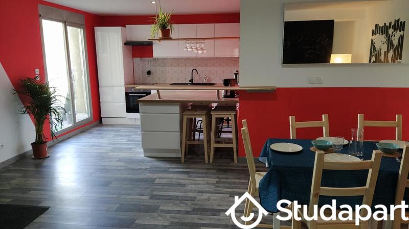 Chambre - 13 m² - 1 pièce