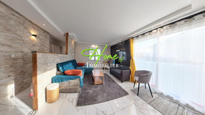 Maison - 95 m² - 5 pièces