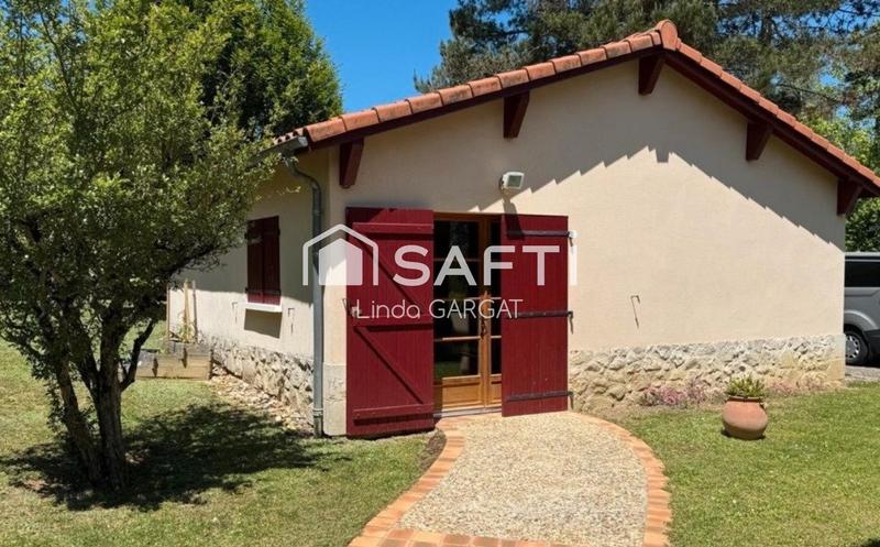 Maison - 210 m² - 8 pièces