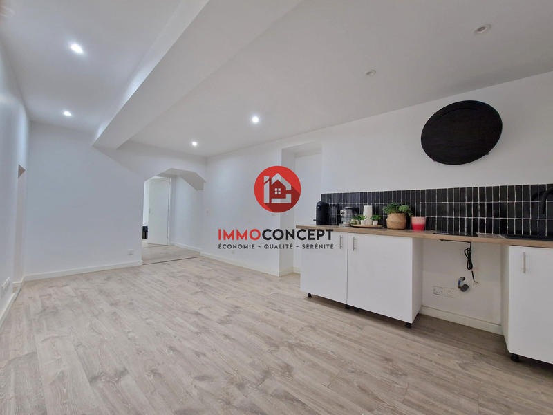 Maison ancienne - 214 m² - 11 pièces