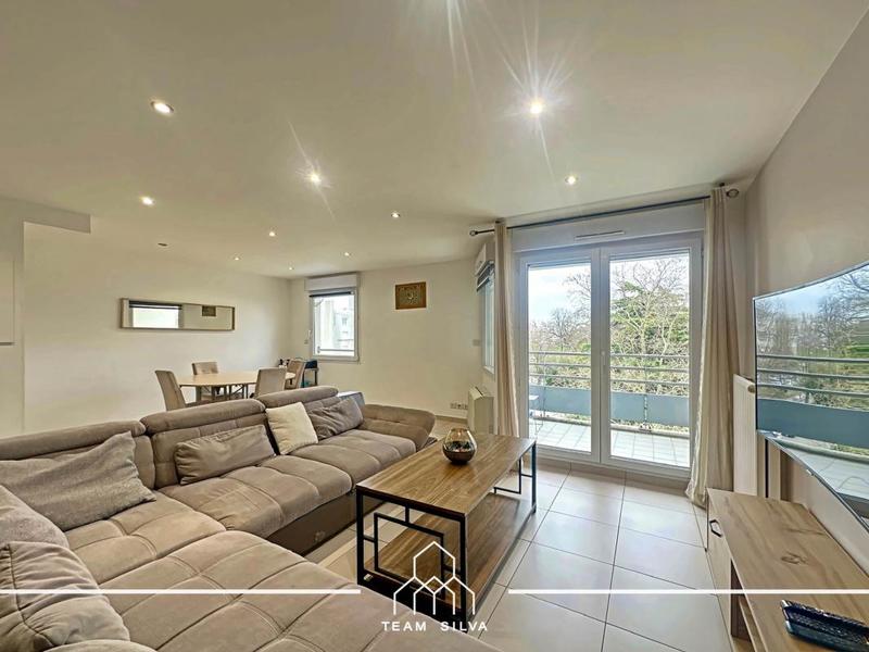 Appartement - 105 m² - 5 pièces