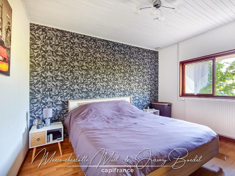 Maison - 111 m² - 4 pièces