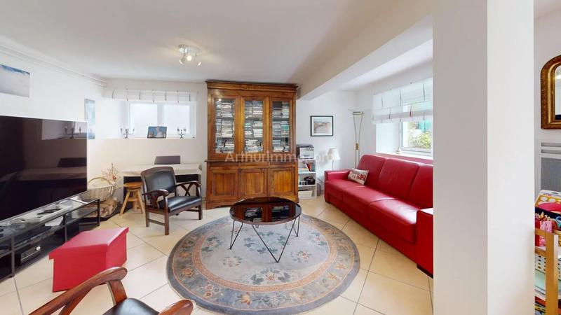 Maison - 285 m² - 7 pièces