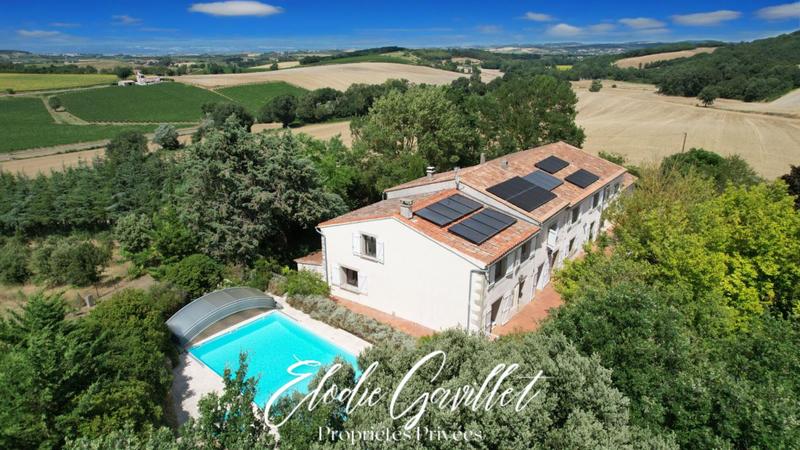 Demeure - 462 m² - 21 pièces