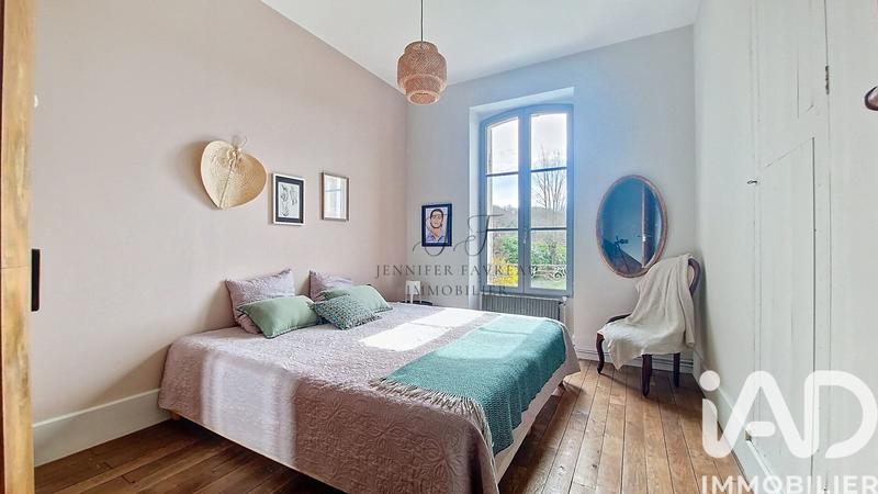 Maison - 262 m² - 7 pièces