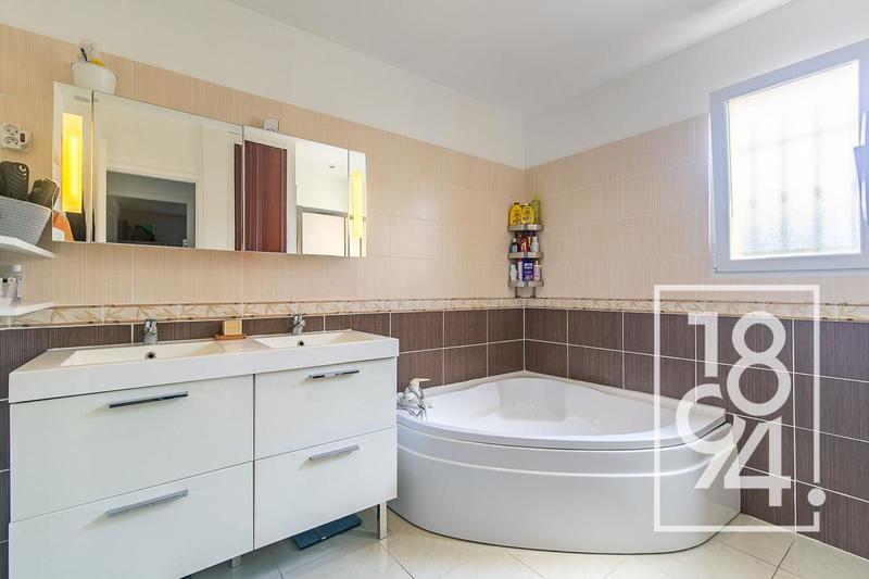 Maison - 109 m² - 4 pièces