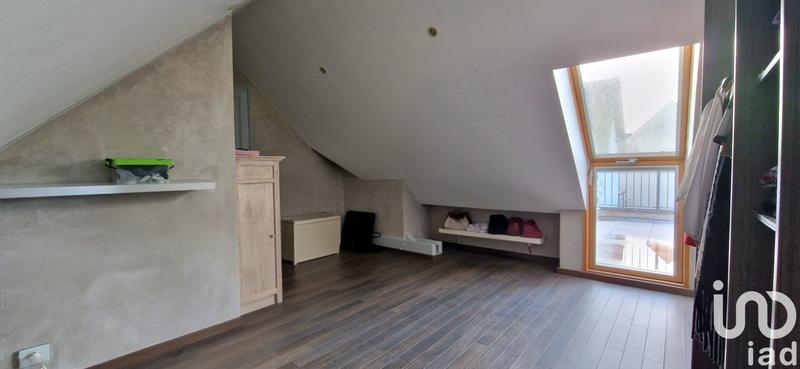 Maison - 240 m² - 7 pièces