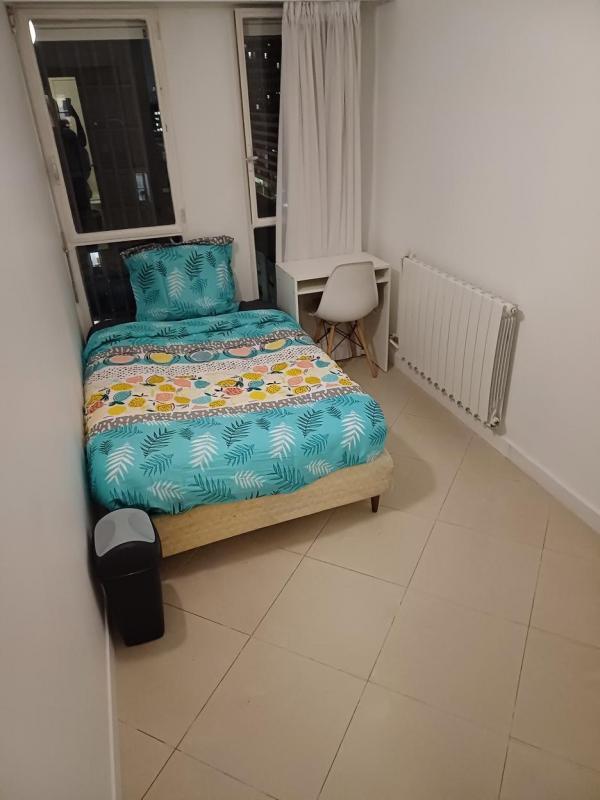 Chambre - 17 m² - 1 pièce