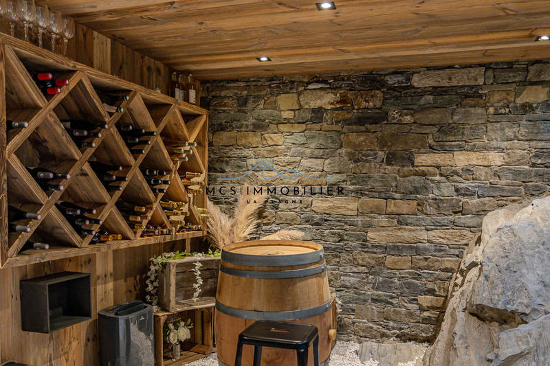 Châlet - 275 m² - 10 pièces