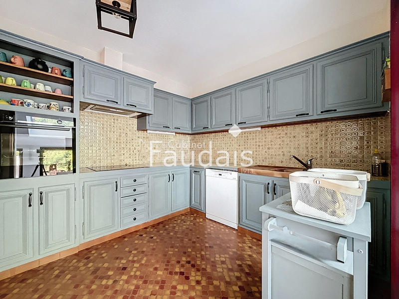 Maison - 176 m² - 6 pièces