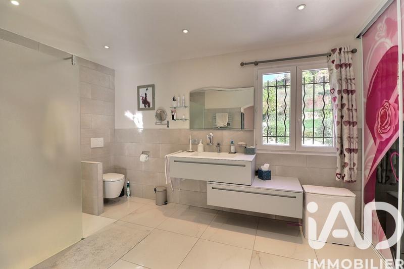 Maison - 187 m² - 5 pièces