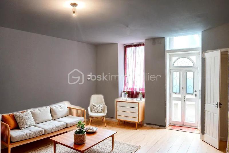 Demeure - 60 m² - 3 pièces