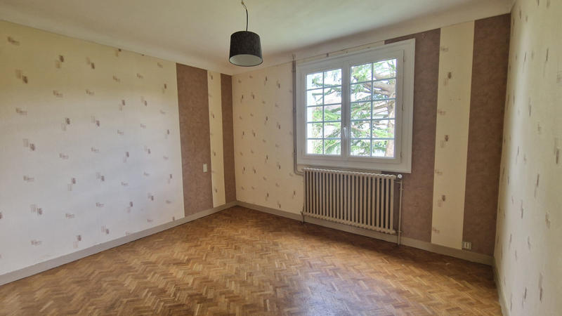 Maison - 188 m² - 10 pièces