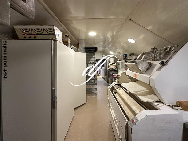 Fonds de commerce - 145 m²