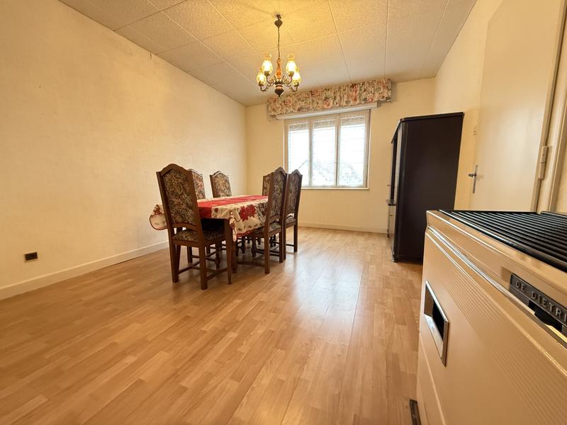 Maison - 137 m² - 6 pièces