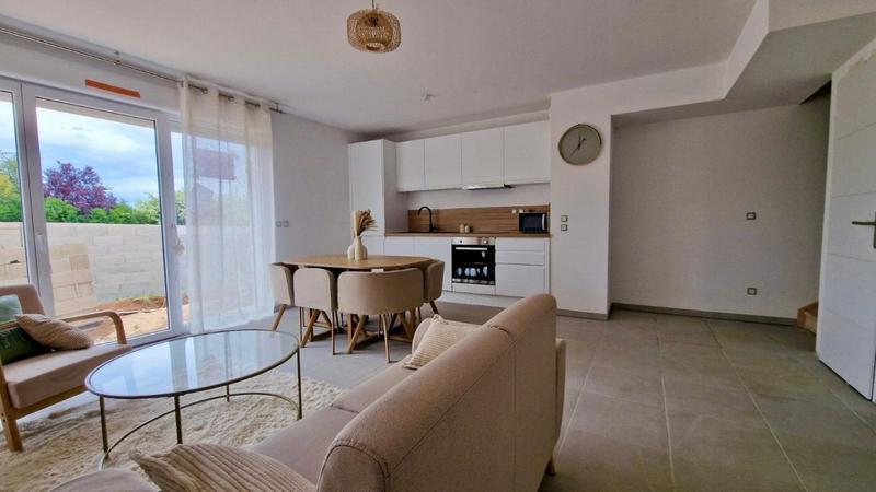 Maison - 65 m² - 3 pièces