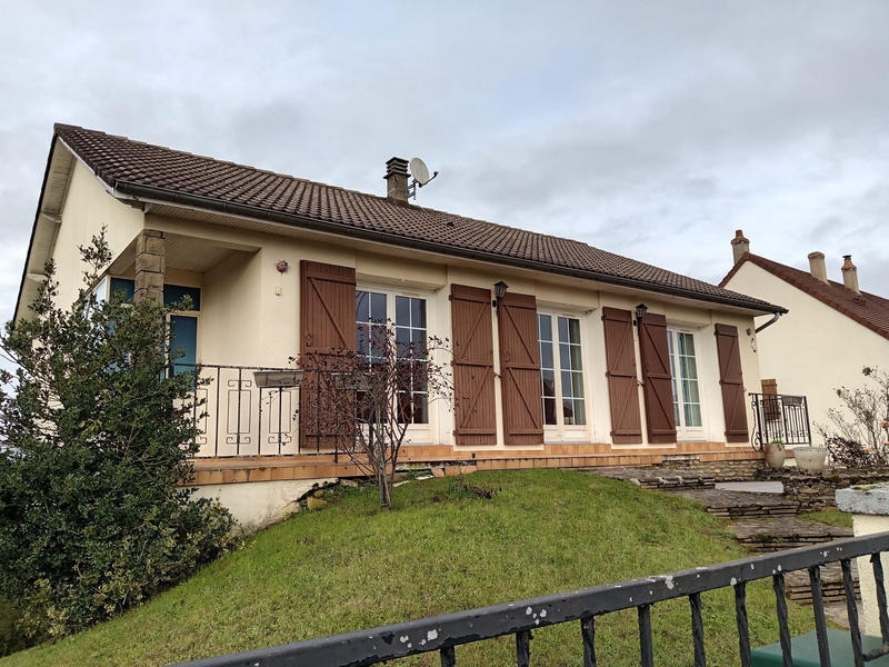 Maison - 90 m² - 4 pièces