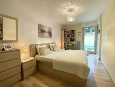 Appartement - 86 m² - 4 pièces