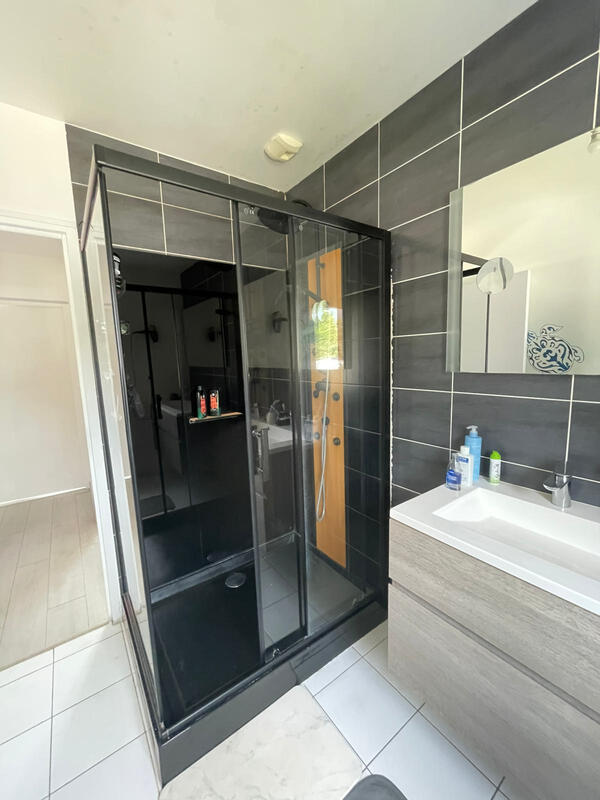 Maison - 144 m² - 6 pièces