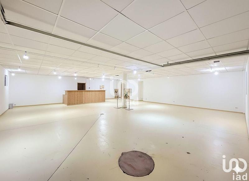 Local commercial - 248 m²