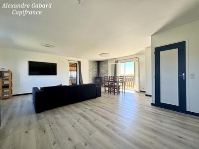 Maison - 98 m² - 5 pièces