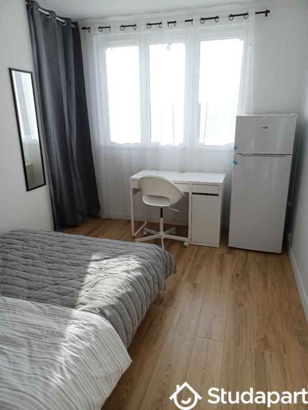 Chambre - 9 m² - 1 pièce