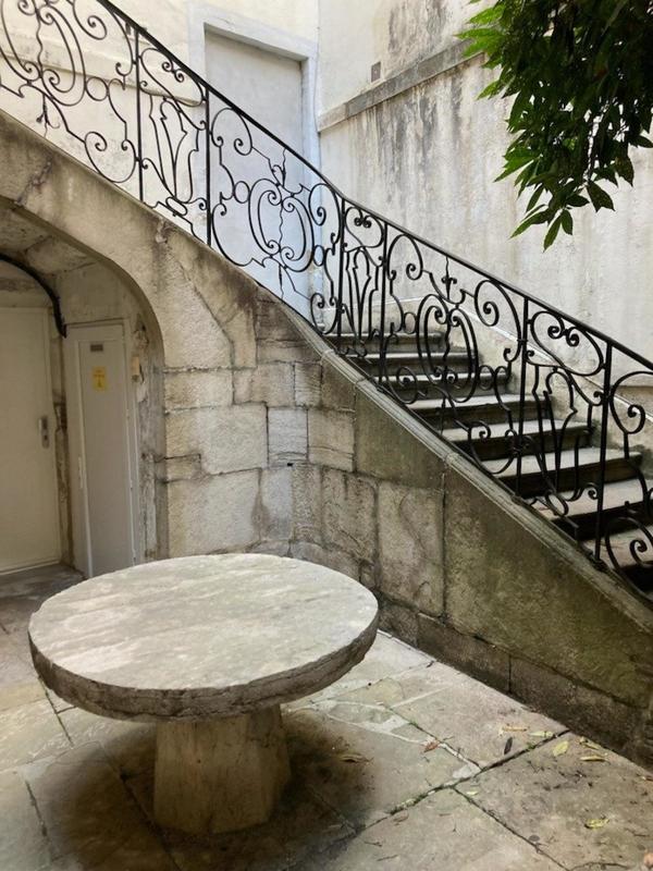 Appartement - 100 m² - 5 pièces