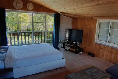 Maison - 233 m² - 8 pièces