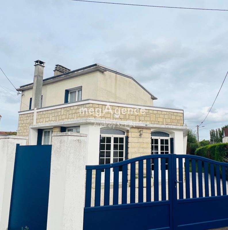 Maison - 105 m² - 5 pièces