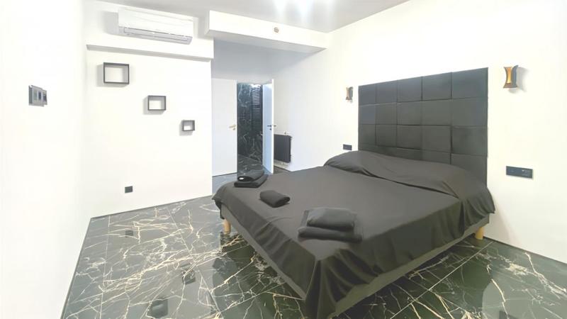 Loft - 157 m² - 5 pièces