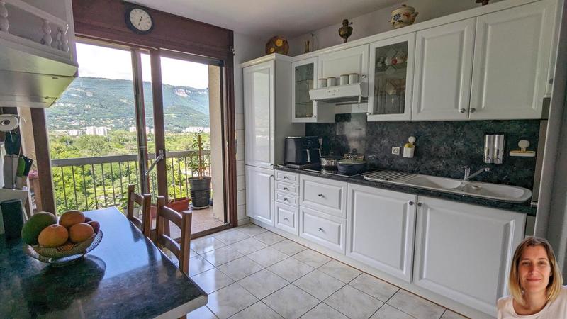 Appartement - 91 m² - 4 pièces