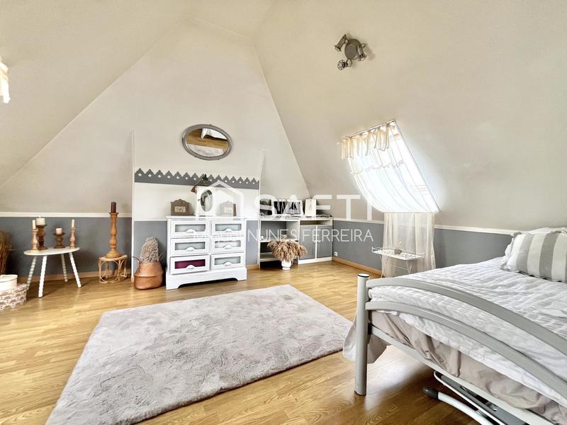 Maison - 153 m² - 7 pièces