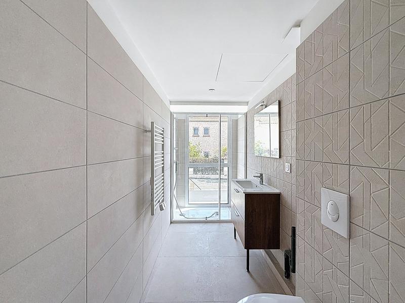 Local commercial - 77 m² - 3 pièces