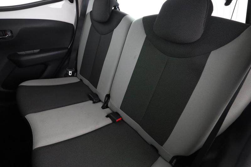 Toyota Aygo 1.0 Vvt-i X-Play 5p 69 ch