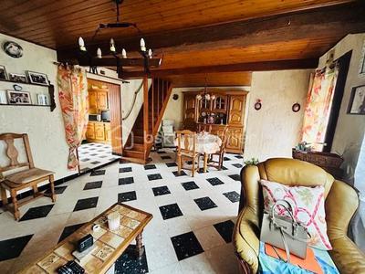 Maison de ville - 110 m² - 8 pièces