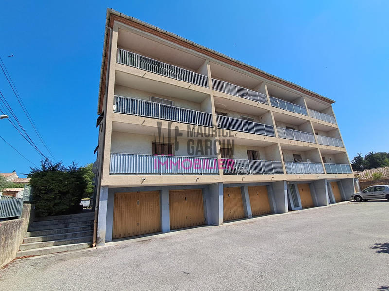 Appartement - 75 m² - 3 pièces