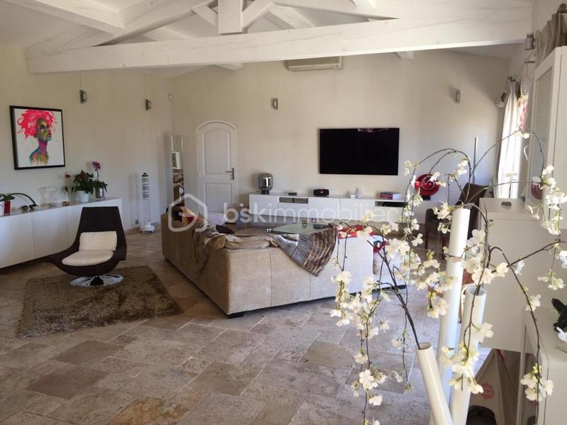 Propriété - 490 m² - 10 pièces