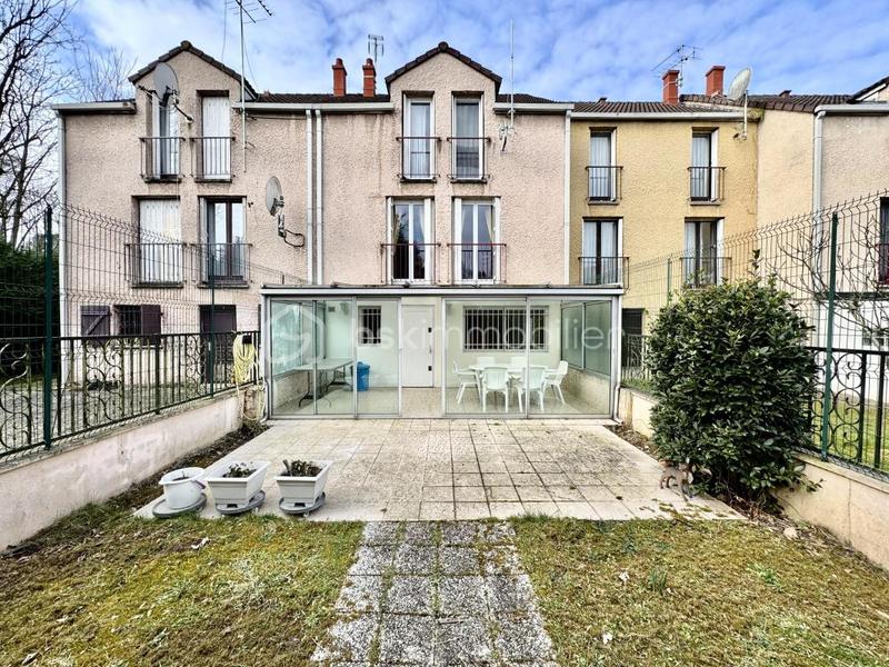 Maison - 126 m² - 6 pièces