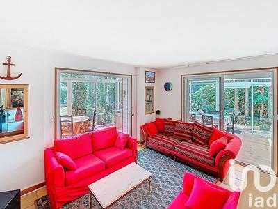 Maison - 166 m² - 10 pièces