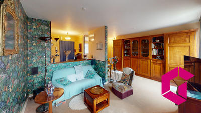 Appartement - 100 m² - 5 pièces