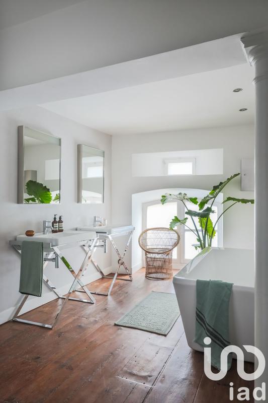 Appartement - 175 m² - 4 pièces