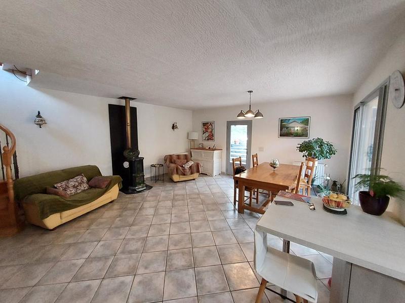 Maison - 124 m² - 5 pièces