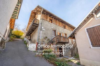 Maison - 400 m² - 15 pièces