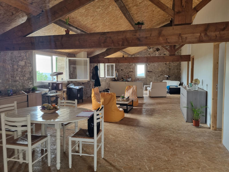 Propriété - 146 m² - 3 pièces