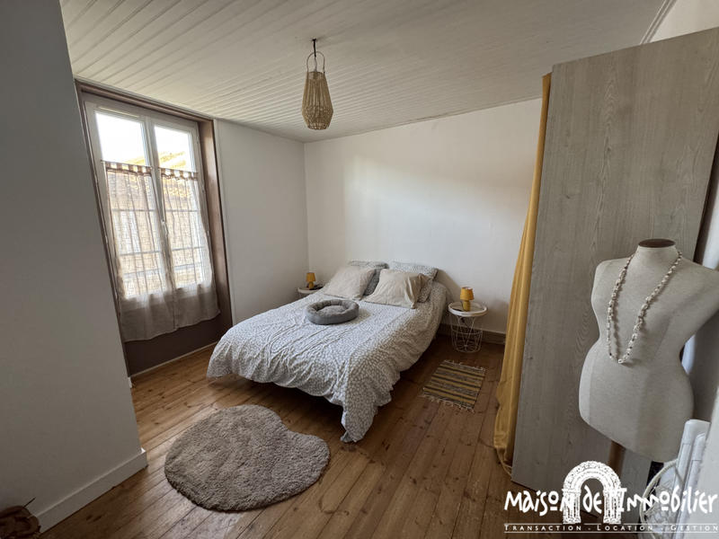 Maison - 99 m² - 5 pièces